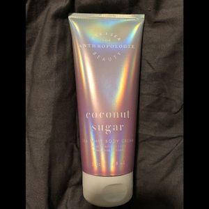 NEW- Mer-Sea & Co. 
Coconut Sugar Body Cream